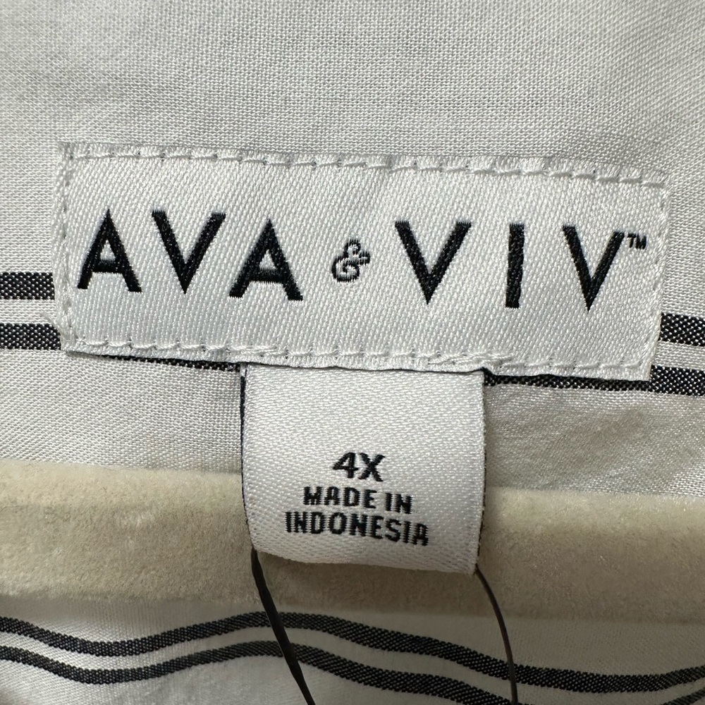 Ava & Viv Long Sleeve Utility Button-Down Shirt - Picture 6 of 8